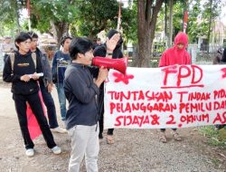 Forum Pejuang Demokrasi Demo di Kantor Bawaslu Takalar