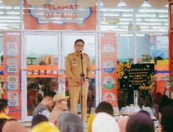 Opening Dua Tujuh Mart, Bupati Barru: Memudahkan Masyarakat Memenuhi Kebutuhan