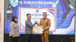 Pemkab Barru Terima Penghargaan dari Kemenkumham