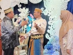 Daeng Manye’ Hadiri Pernikahan Putri Syamsari Kitta: Kedewasaan Berpolitik Kunci Demokrasi Ideal