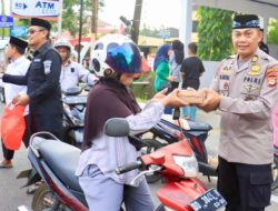 Momen Hangat di Pattallassang: Aksi Sosial Polres Takalar Jelang Berbuka Puasa