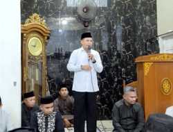 Safari Ramadan di Mappakasunggu, Wabup Takalar Serahkan Bantuan Pembangunan Masjid