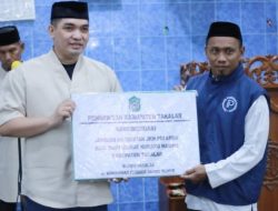 Sekda Takalar Safari Ramadan dan Beri Bantuan di Mesjid Nurul Masyaariq Billa Caddi 