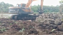 Tanpa Transparansi, Proyek Tebing Sungai Pappa di Takalar Diduga Gunakan Material Tambang Ilegal