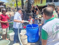 Wujudkan Aspirasi Petani Garam, Anggota DPRD Sulsel Lukman B Kady Serahkan Sejumlah Bantuan di Takalar
